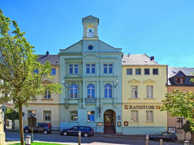 Rathaushotel *